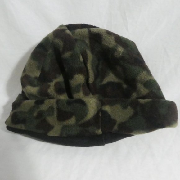 Fleece Camouflage / Camo Hat | s-m, small - medium | 100% polyester | NWOT - Picture 2 of 9